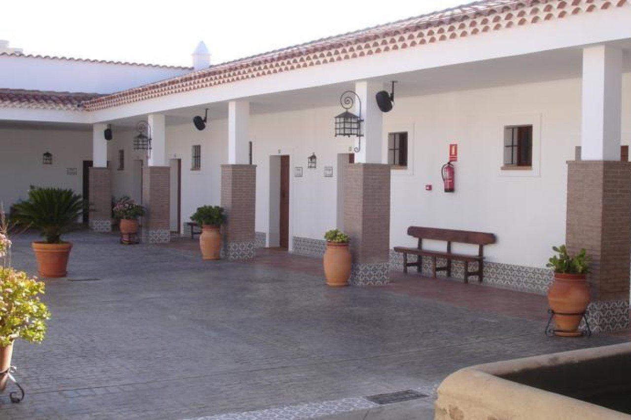 Hotel Rural Arroyo La Plata By Bossh Hotels 헤레스 데 로스 카바예로스 외부 사진