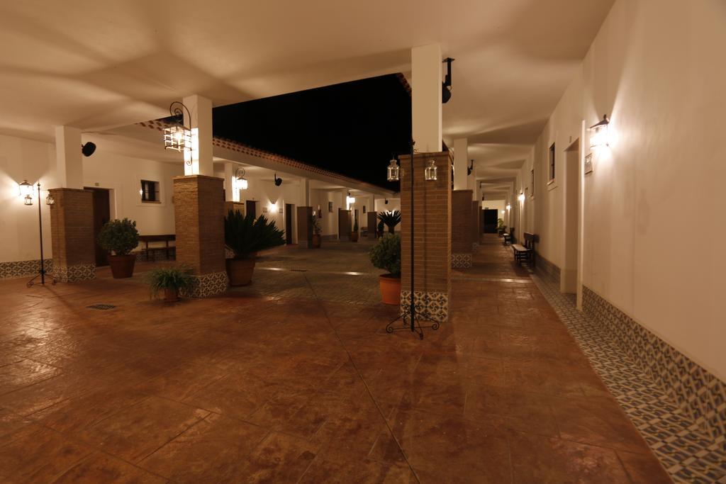 Hotel Rural Arroyo La Plata By Bossh Hotels 헤레스 데 로스 카바예로스 외부 사진